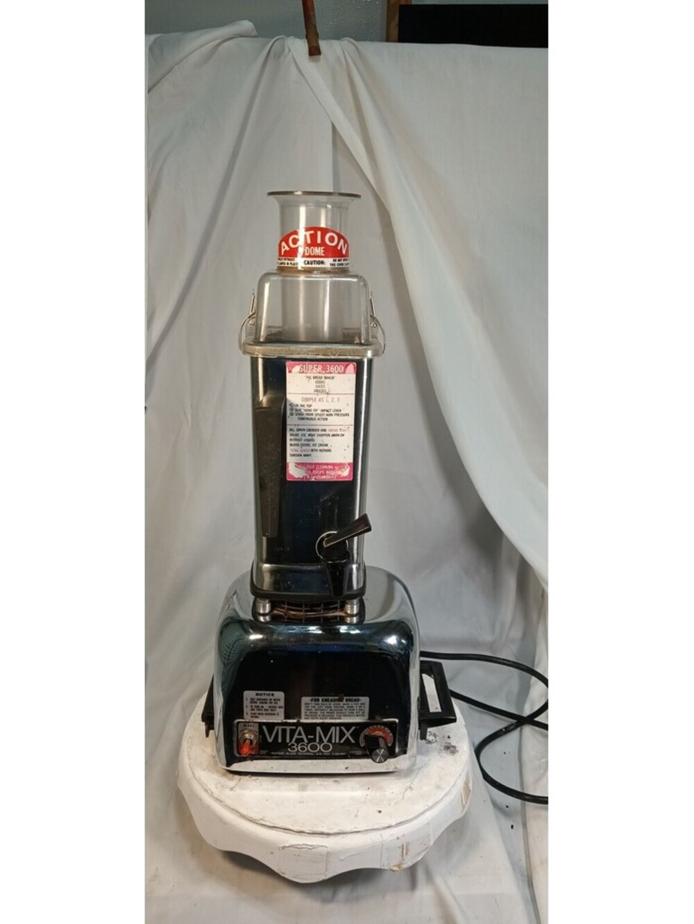 Vitamix Super 3600 Motor Base Only 479041 Stainless Steel 120V Blender Used